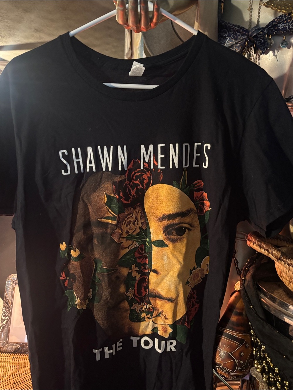 Fruit of the Loom Black Shawn Mendes Tour Graphic Tee